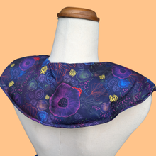 Load image into Gallery viewer, PRE ORDER Neck Wrap Koral by Kelly Fraser Heat/Cold Pack (8 Section U Shape)