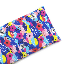 Load image into Gallery viewer, Medium Royal Daisies Heat/Cold Pack (30cm x 16cm)