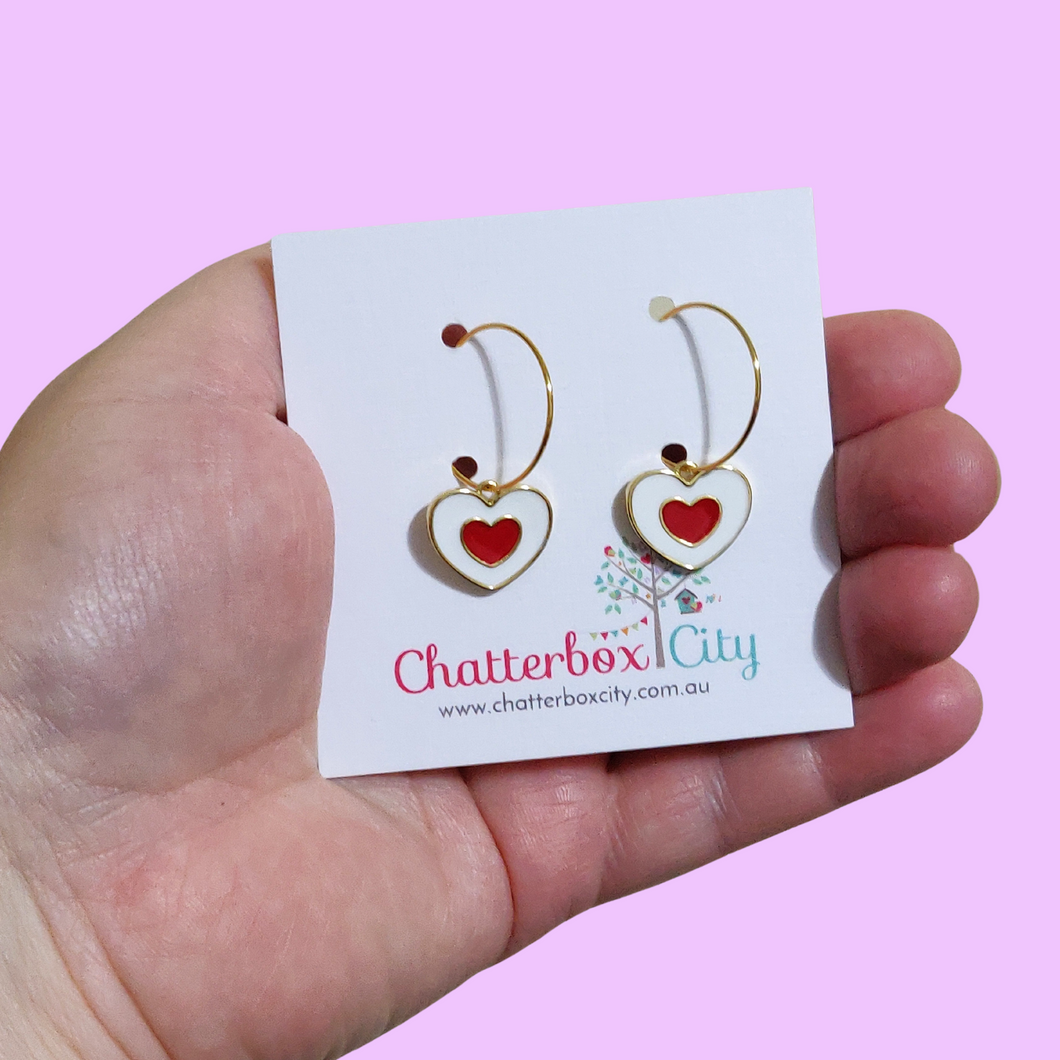 Charmed Hearts White/red