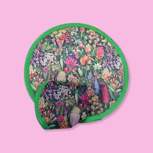 Load image into Gallery viewer, Australian Natives Twist Fan
