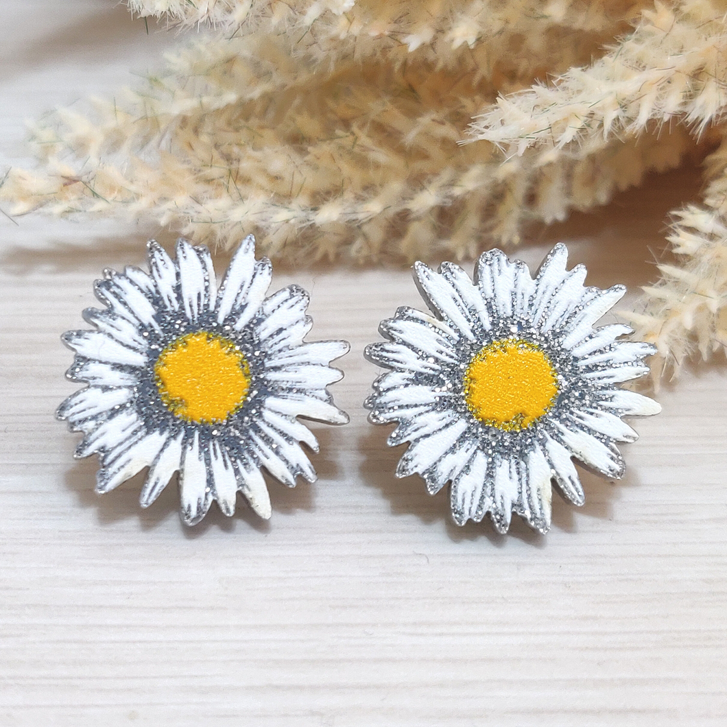 Daisies With Grey Glitter Shimmer - Acrylic Studs