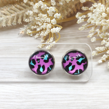 Load image into Gallery viewer, Pink Leopard Stud Back Glass Picture Earrings
